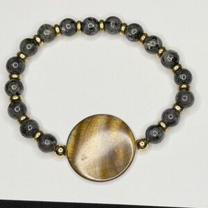 Larvakite and shell bracelet handmade stretchy